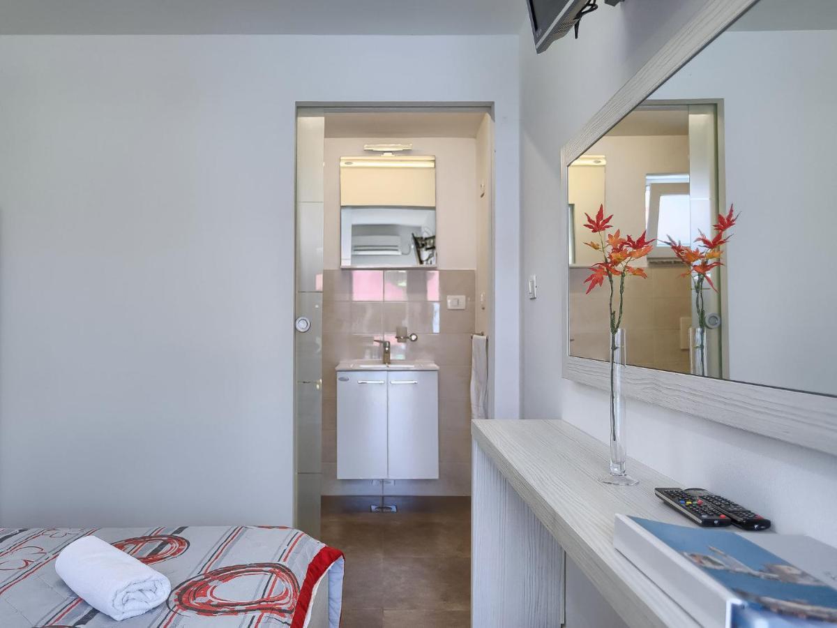 Apartment Nika-10 Umag Bagian luar foto